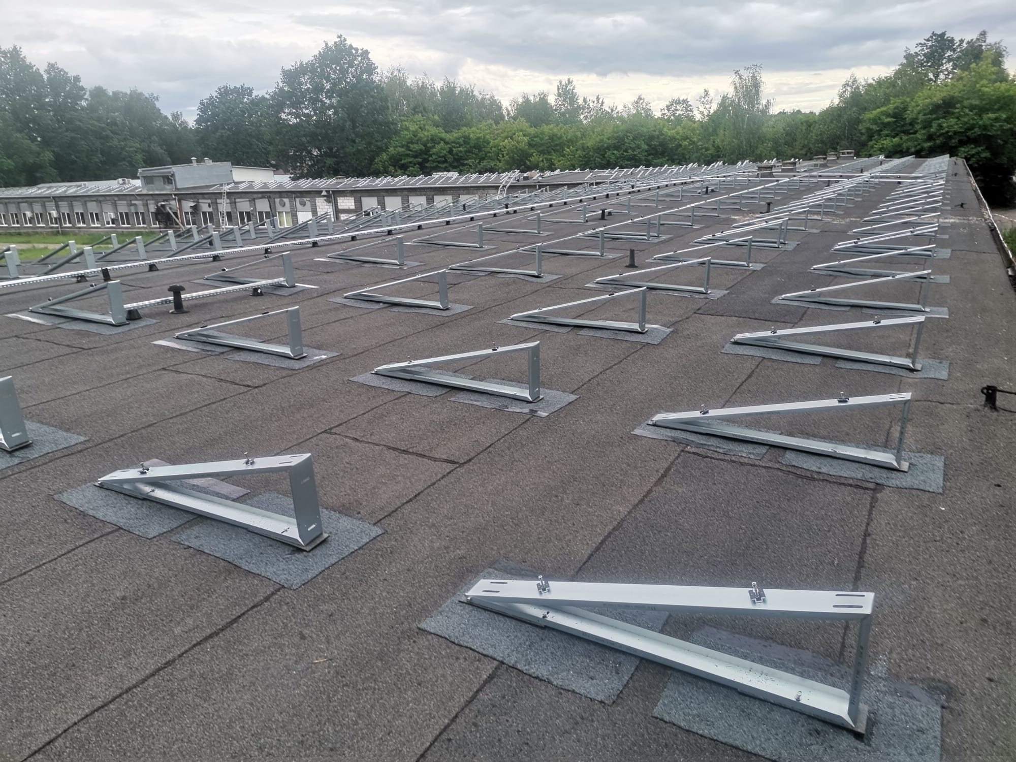 Instalacja uchwytów 06-2025